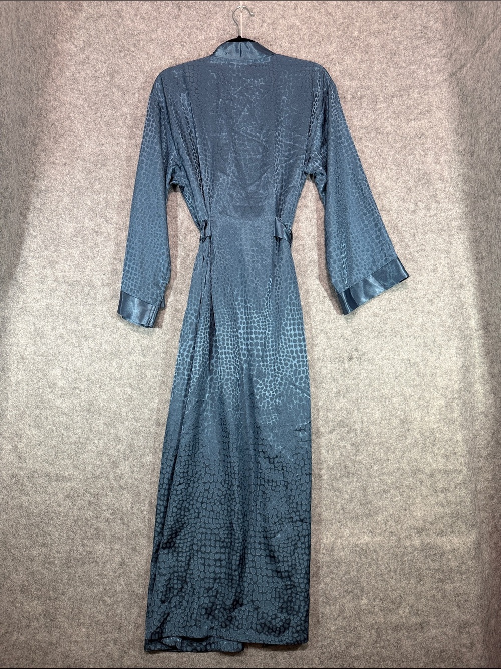 Halston Long Robe - Womens L XL - Blue Satin Patterned Sleepwear Chic Vintage - Picture 9 of 11